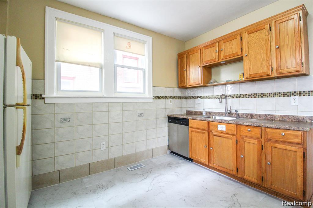 1612 Atkinson Street Detroit, MI 48206 - Photo 20 of 61
