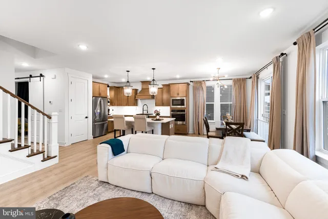 $749,000 | 360 Nighthawk Drive, Middletown, DE 19709