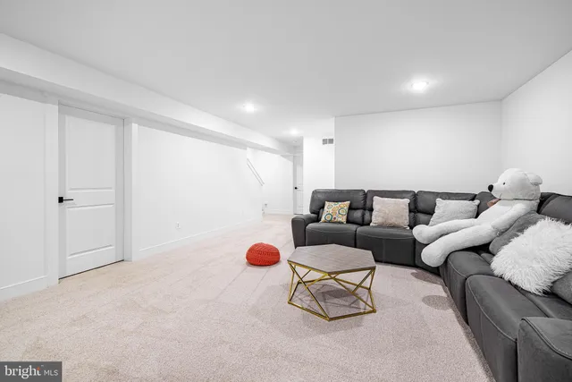 $749,000 | 360 Nighthawk Drive, Middletown, DE 19709