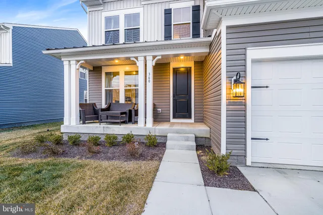 $749,000 | 360 Nighthawk Drive, Middletown, DE 19709