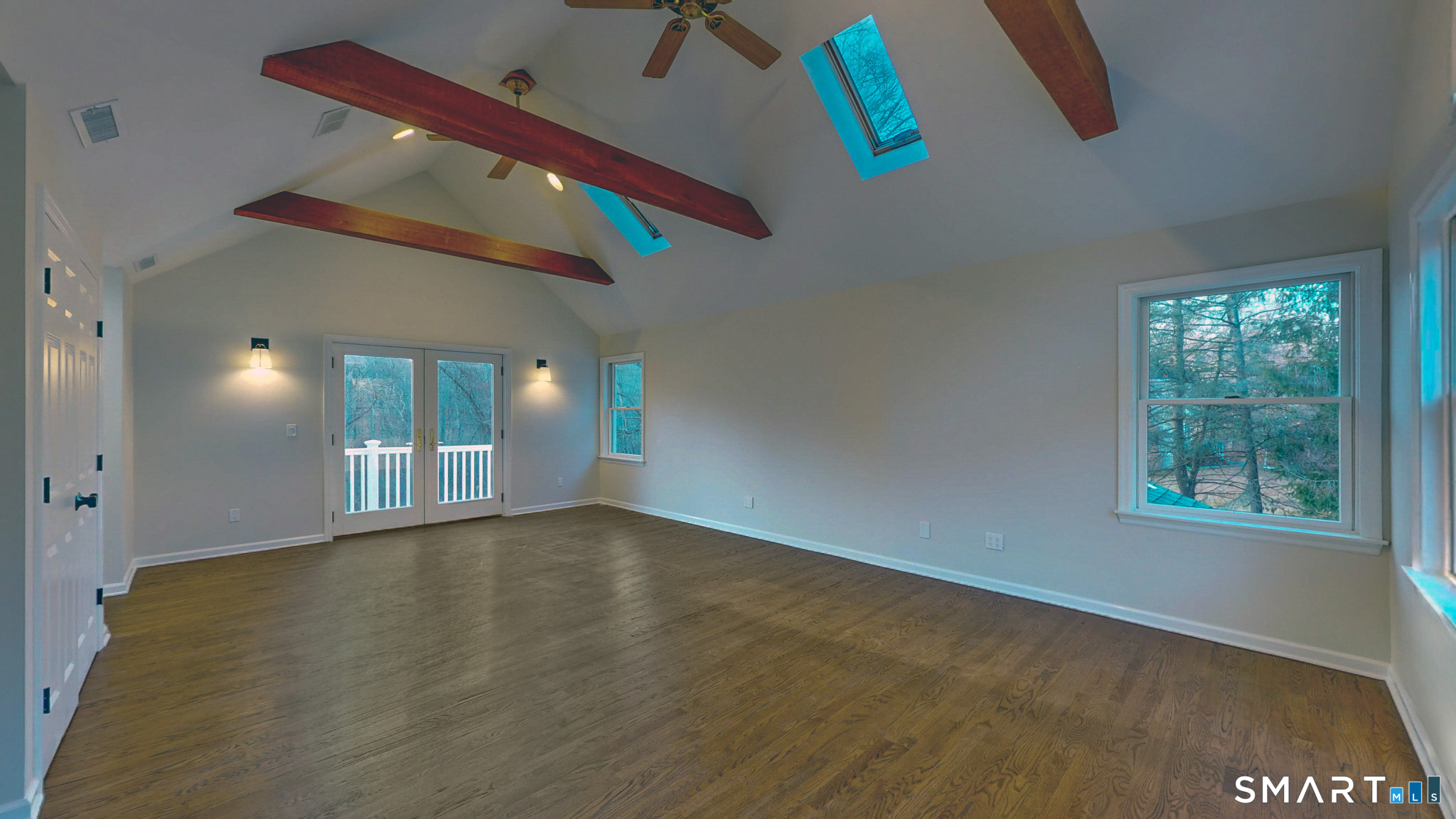 12 Werf Drive Redding, CT 06896 - Photo 17 of 40 a view of an entryway