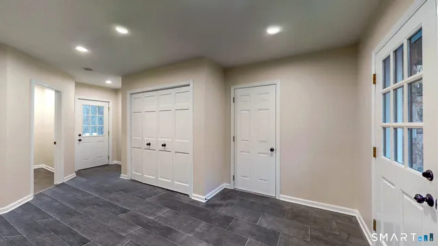 a picture of a black and white photo