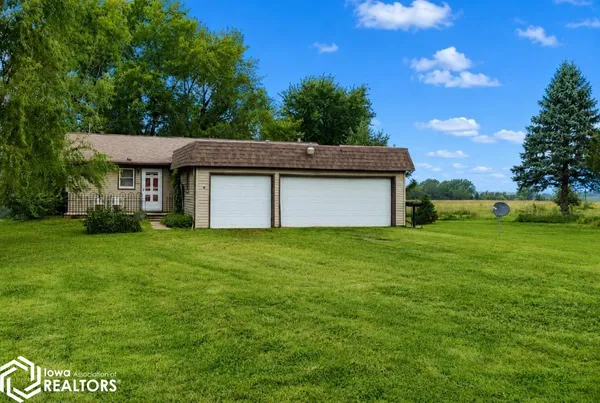 $229,900 | 1955 Vine Avenue, Marshalltown, IA 50158
