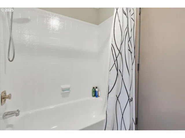 $599,900 | 970 Josephine Street, Oregon City, OR 97045