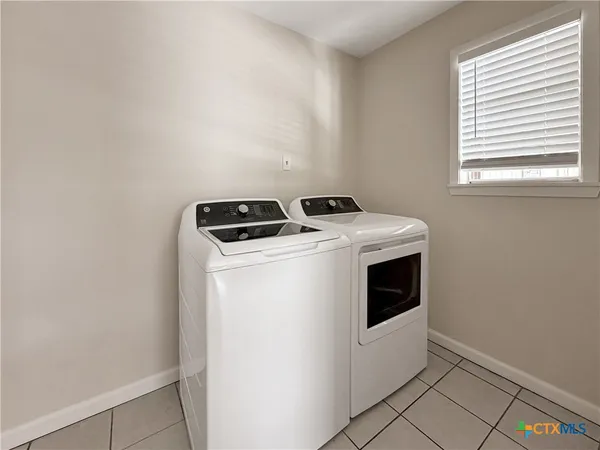 $439,000 | 231 Vip Drive, Canyon Lake, TX 78133