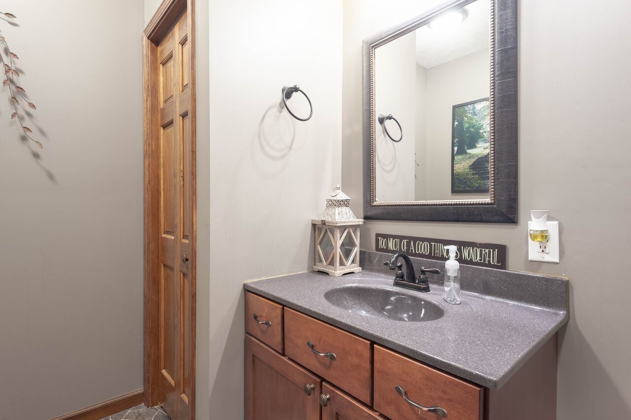 7870 South Breeden Road Bloomington, IN 47403 - Photo 19 of 30