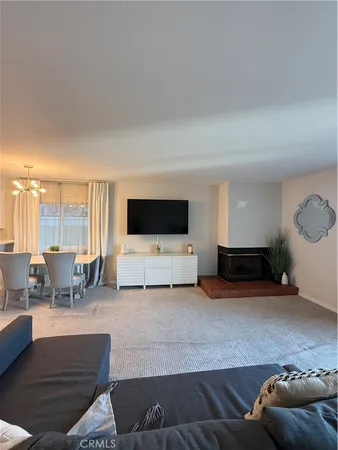 $3,333 | 3833 2nd Street, Unit 205, Long Beach, CA 90803