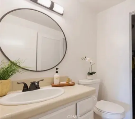 $3,333 | 3833 2nd Street, Unit 205, Long Beach, CA 90803