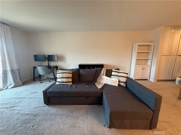 $3,333 | 3833 2nd Street, Unit 205, Long Beach, CA 90803