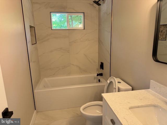 1901 Ridge Road Haymarket, VA 20169 - Photo 29 of 52 a bathroom with a sink a toilet and a shower