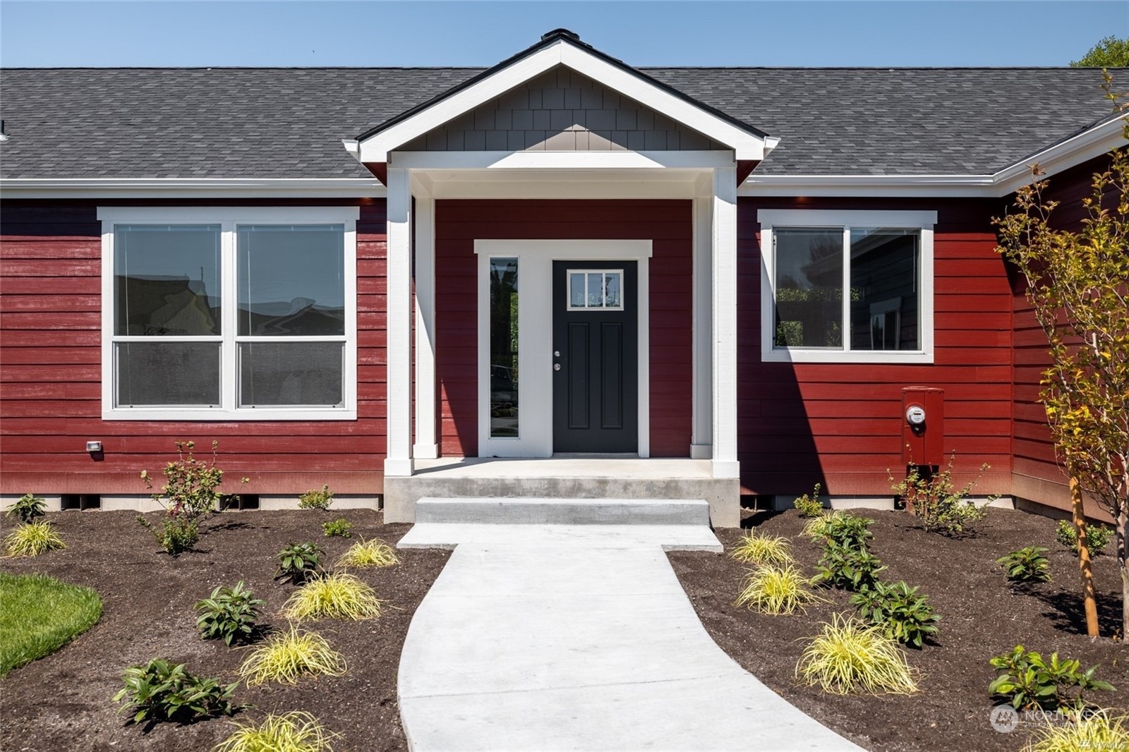 1766 Azure Way Bellingham, WA 98229 - Photo 2 of 28 Gallery Image 2