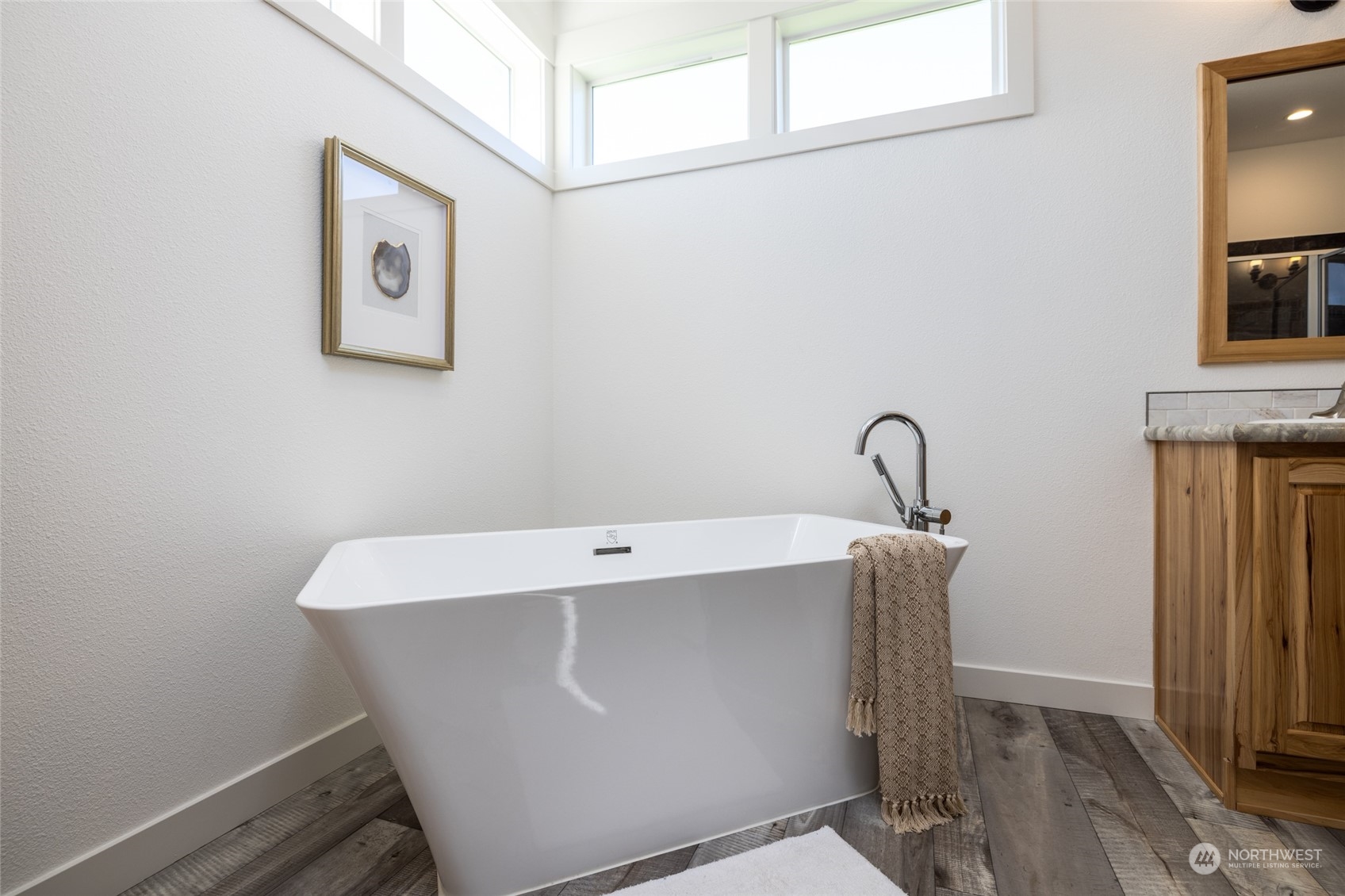 1766 Azure Way Bellingham, WA 98229 - Photo 23 of 28 Gallery Image 23