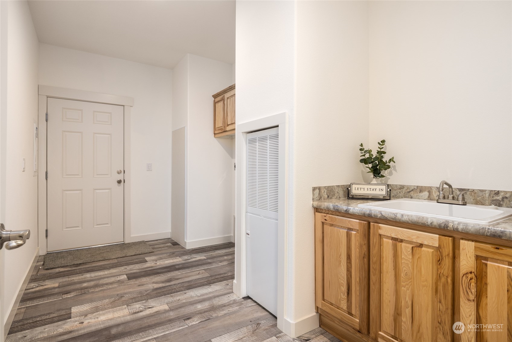 1766 Azure Way Bellingham, WA 98229 - Photo 25 of 28 Gallery Image 25