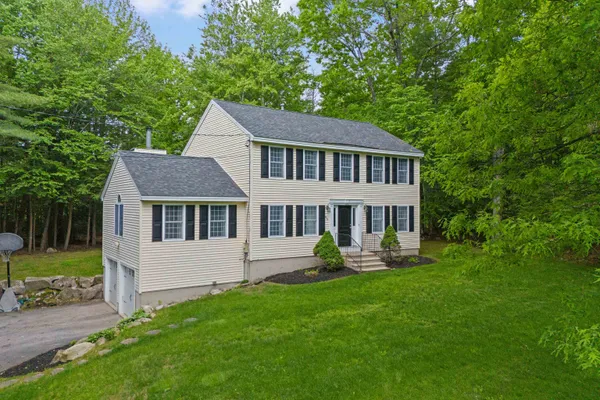 $599,900 | 65 Alene Lane, Goffstown, NH 03045