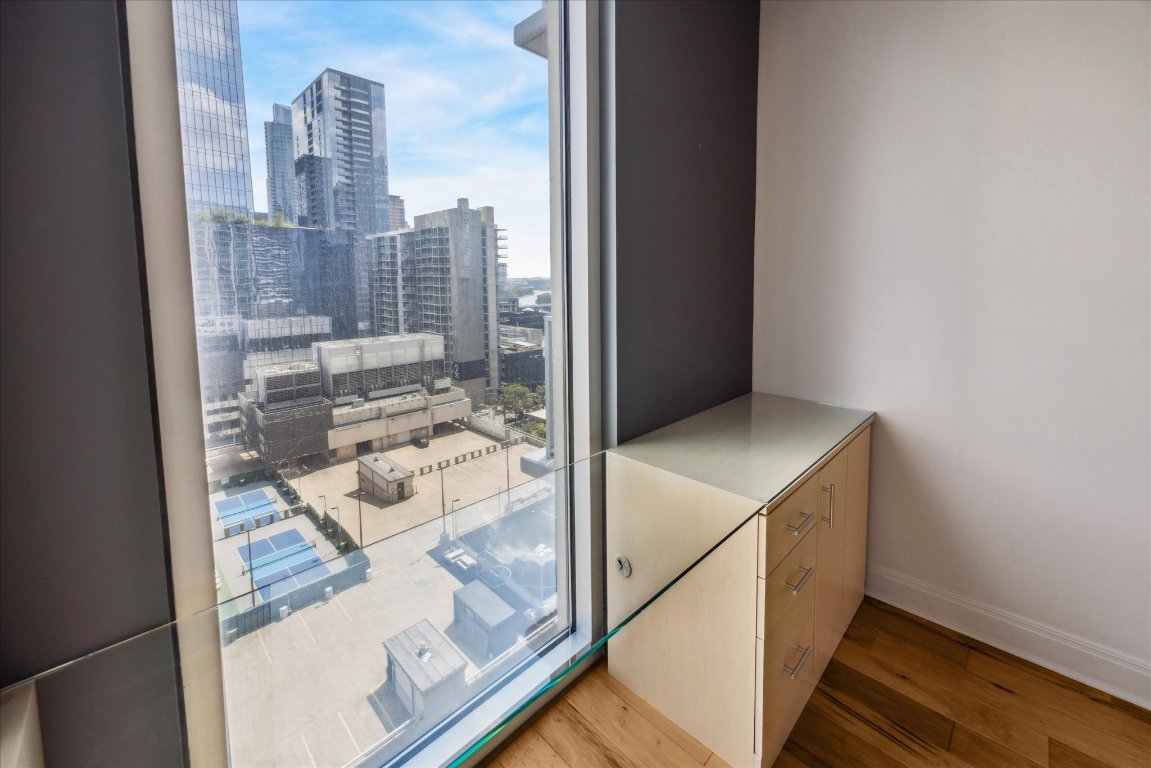 360 Nueces Street, Unit 1411 Austin, TX 78701 - Photo 14 of 38 Built in custom desk