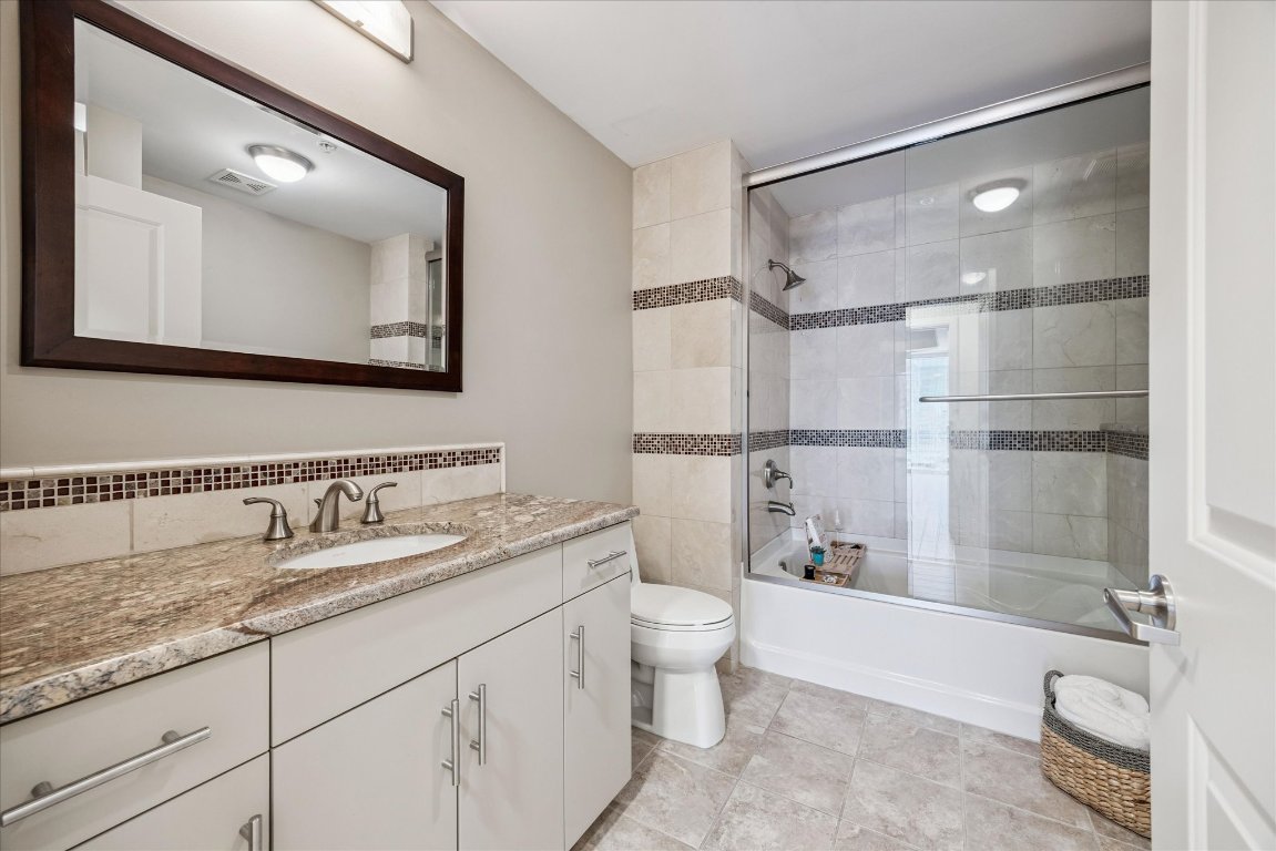 360 Nueces Street, Unit 1411 Austin, TX 78701 - Photo 17 of 38 Updated bathroom