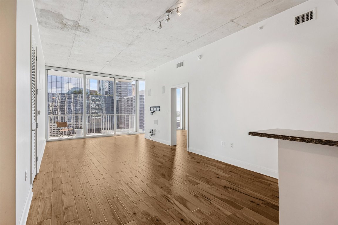 360 Nueces Street, Unit 1411 Austin, TX 78701 - Photo 6 of 38