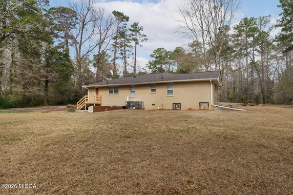 $1,850 | 1496 Wesleyan Drive, Macon, GA 31210