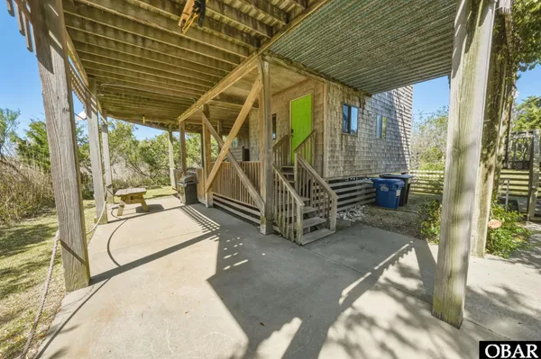 $499,000 | 42187 Shallow Point Drive, Avon, NC 27915
