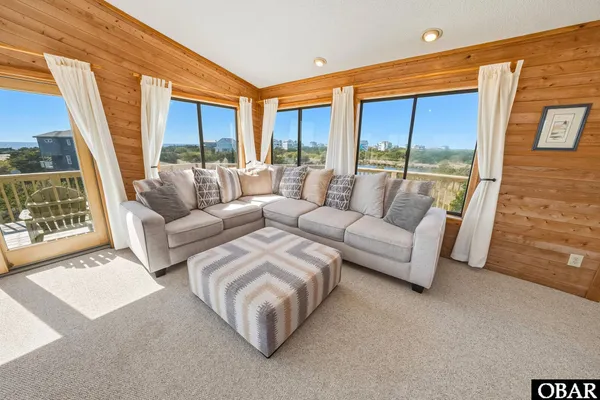 $499,000 | 42187 Shallow Point Drive, Avon, NC 27915