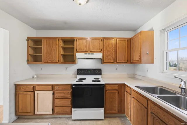 $225,000 | 3993 South Cramer Circle, Bloomington, IN 47403