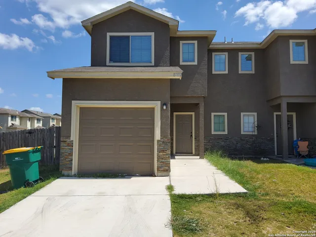 $1,495 | 8712 Vista De Nubes, Converse, TX 78109