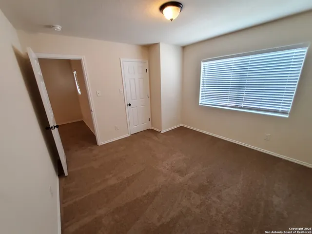 $1,495 | 8712 Vista De Nubes, Converse, TX 78109