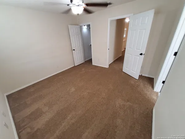 $1,395 | 8712 Vista De Nubes, Converse, TX 78109