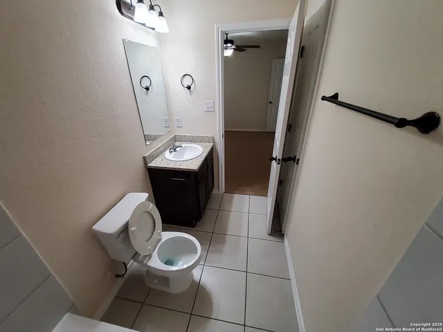 $1,495 | 8712 Vista De Nubes, Converse, TX 78109