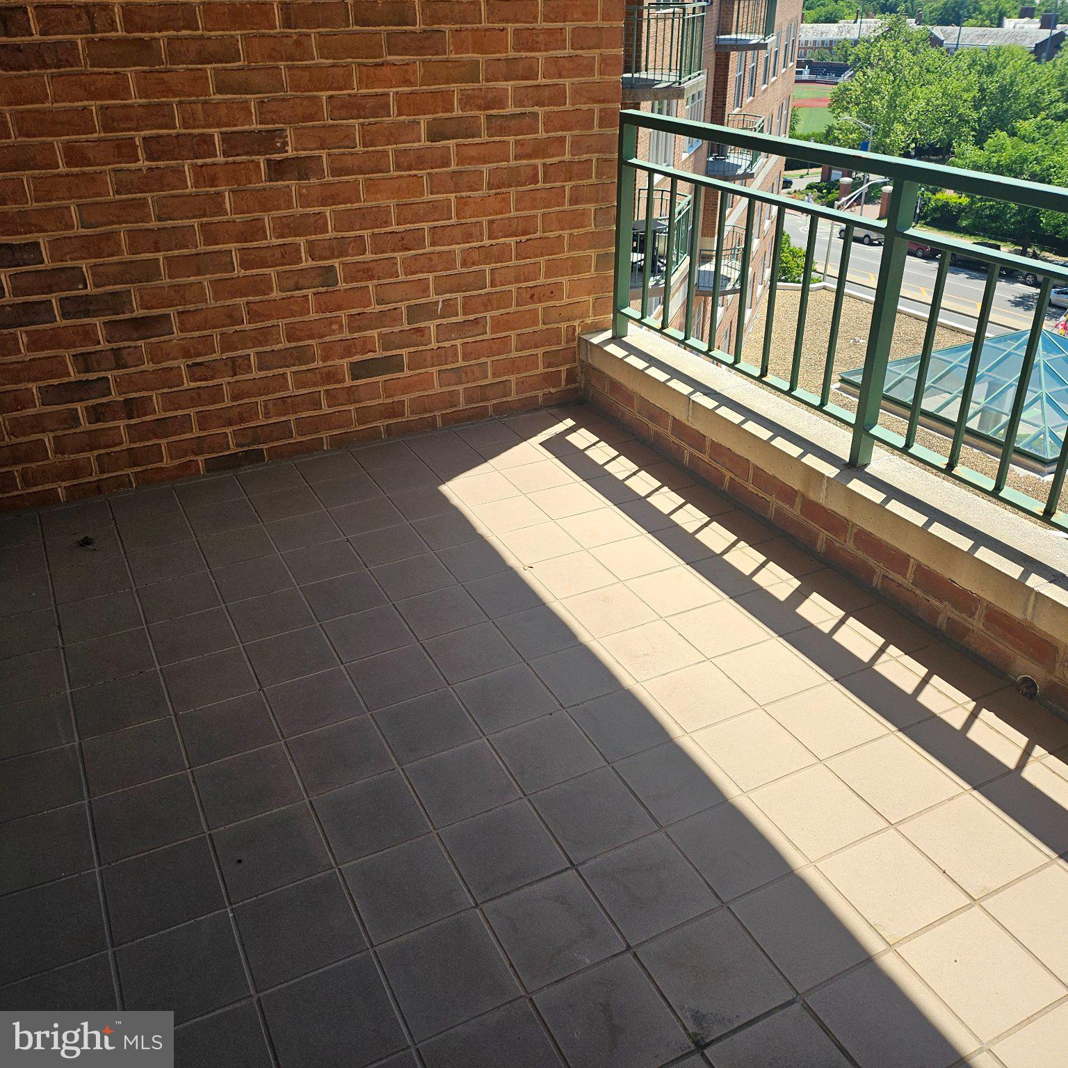 3801 Canterbury Road, Unit 611 Baltimore, MD 21218 - Photo 21 of 32 a view of a balcony