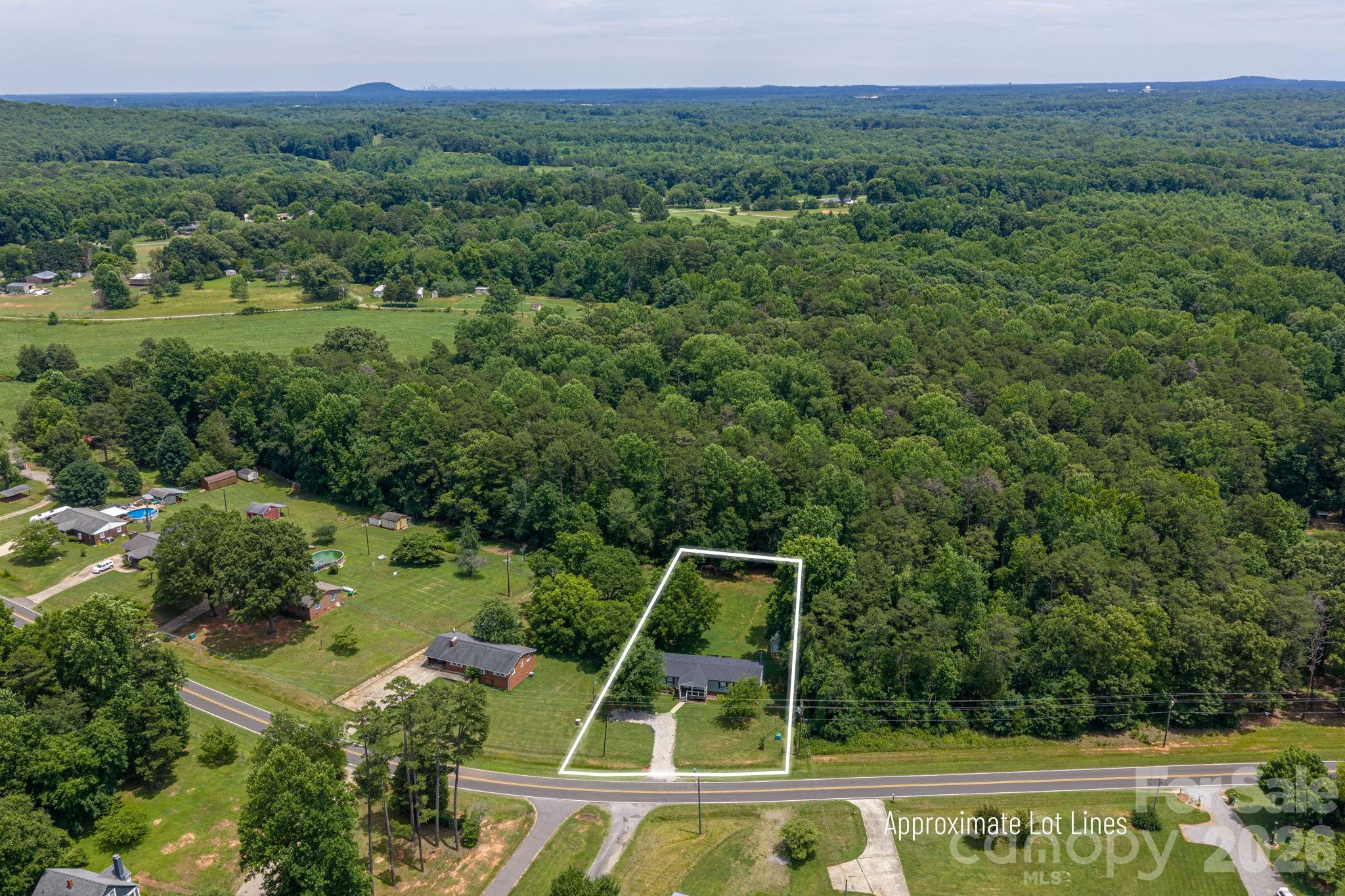 1002 Kiser Road Bessemer City, NC 28016 - Photo 4 of 13 Gallery Image 4