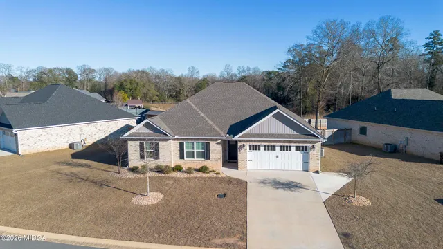 $310,000 | 503 Hunts Landing Drive, Kathleen, GA 31047