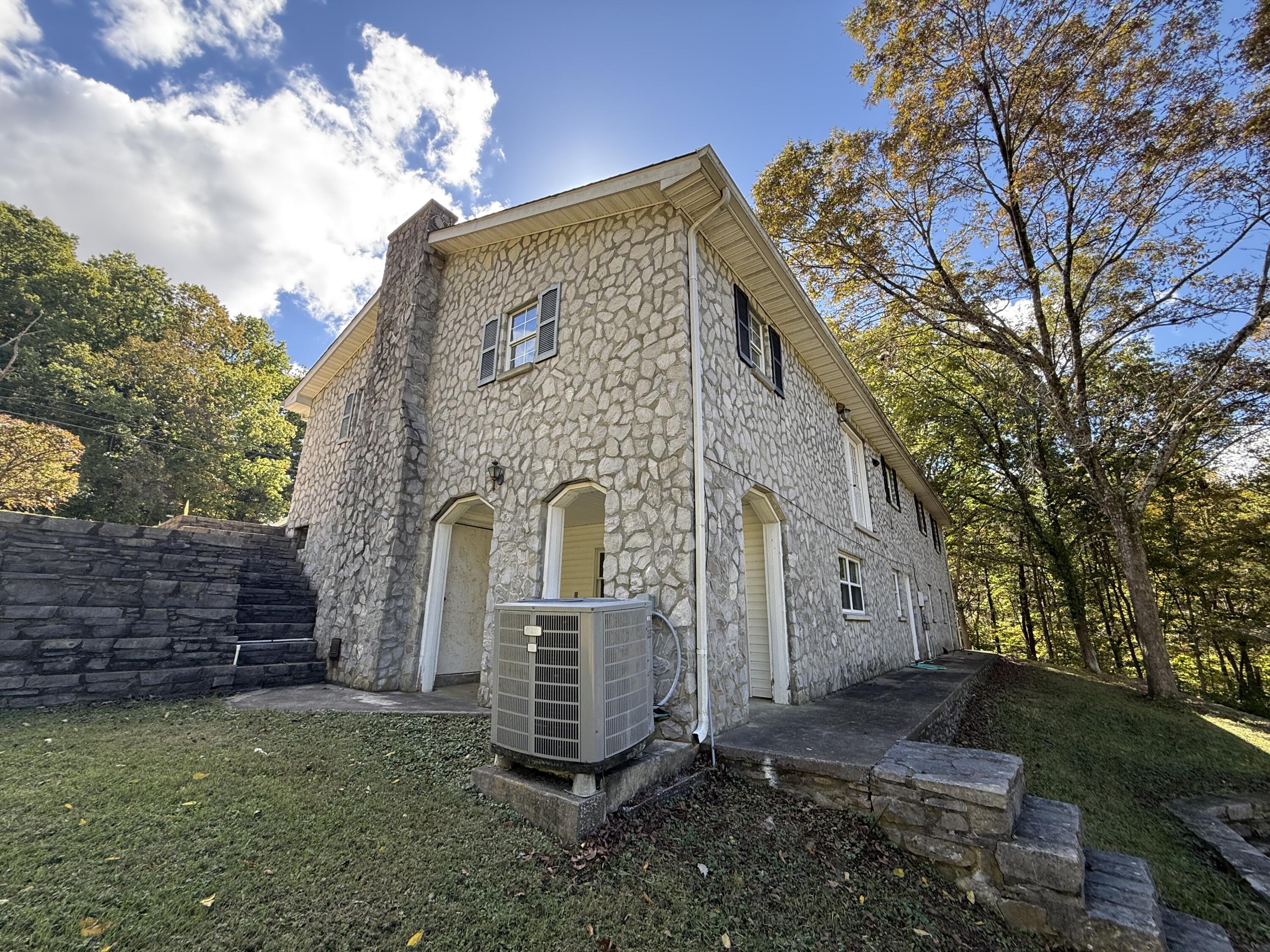 645 Sand Springs Road Mount Vernon, KY 40456 - Photo 5 of 29 IMG_1260