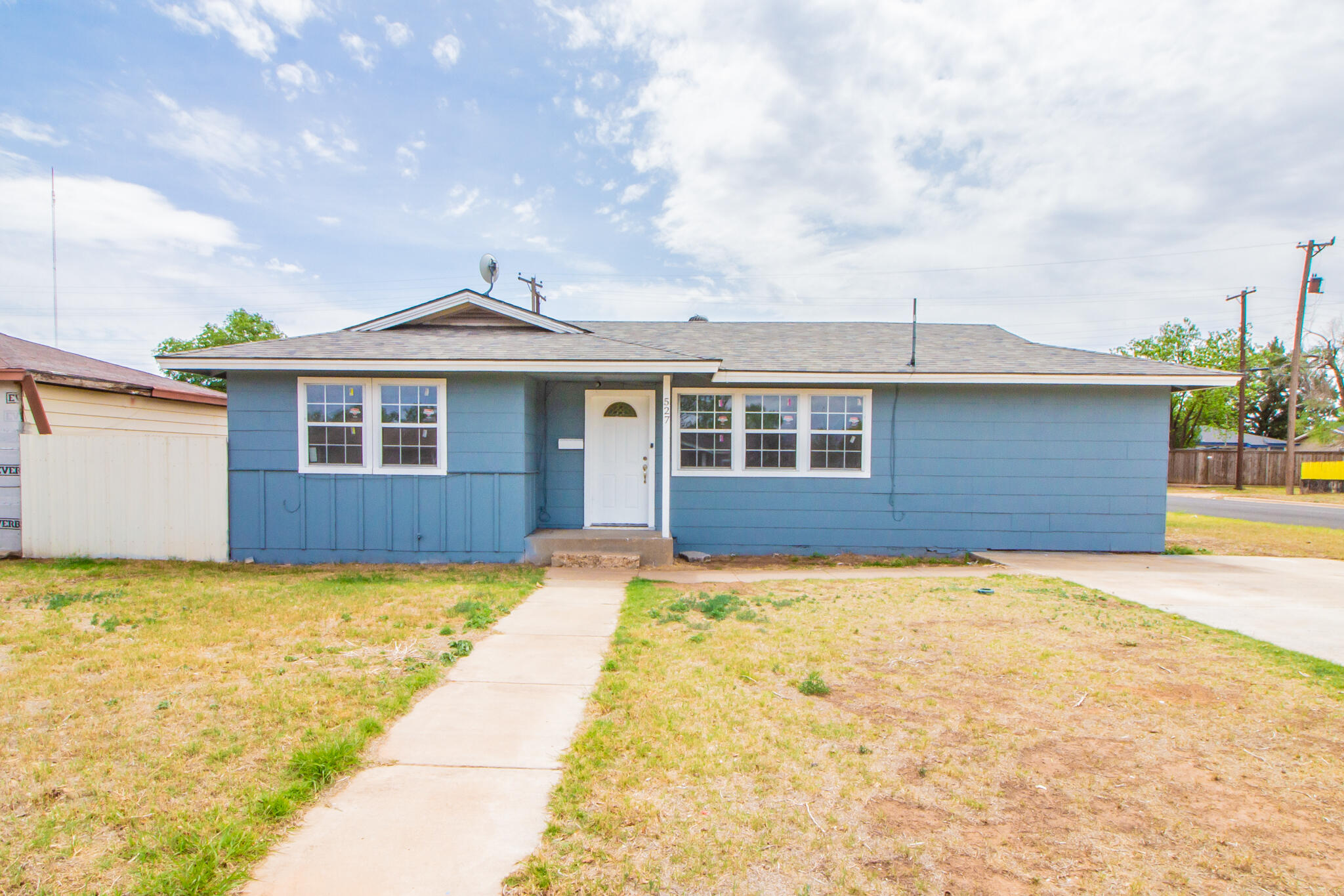 527 51st Street Lubbock, TX 79404 - Photo 1 of 18 IMG_7655