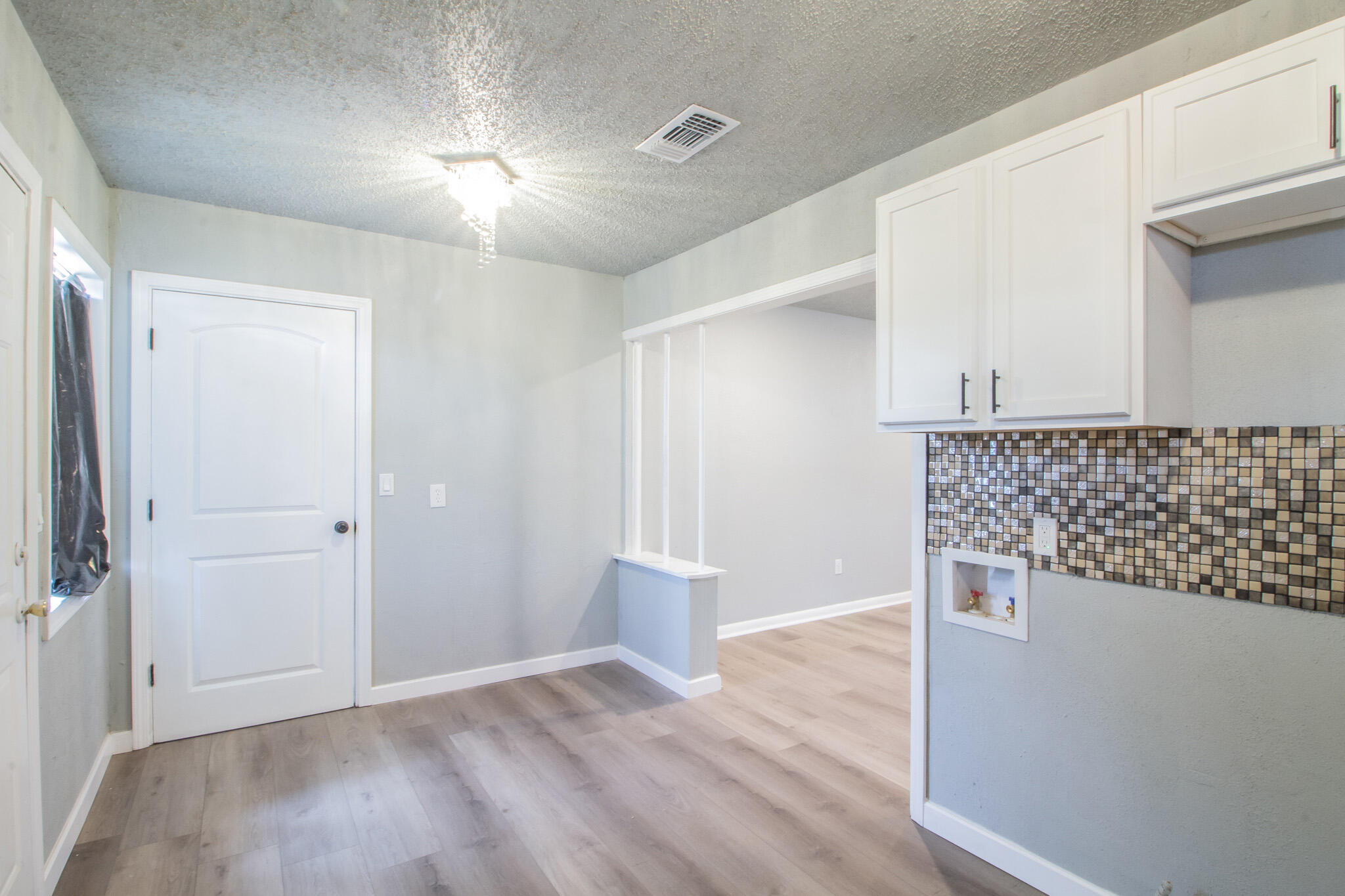 527 51st Street Lubbock, TX 79404 - Photo 8 of 18 IMG_7663