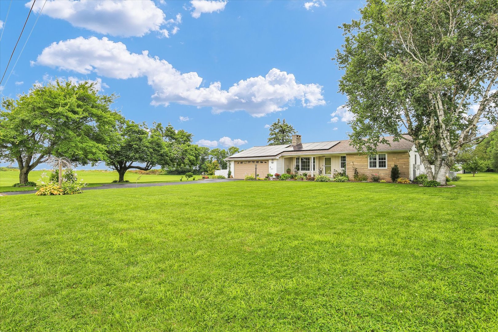 601 West Woodyard Avenue Ridge Farm, IL 61870 - Photo 3 of 38
