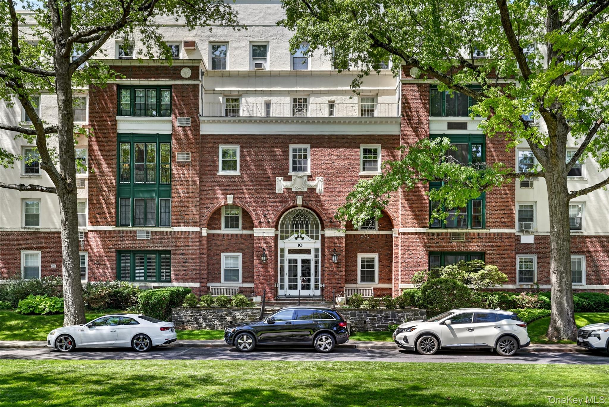 10 Brooklands, Unit 5H Bronxville, NY 10708 - Photo 32 of 33