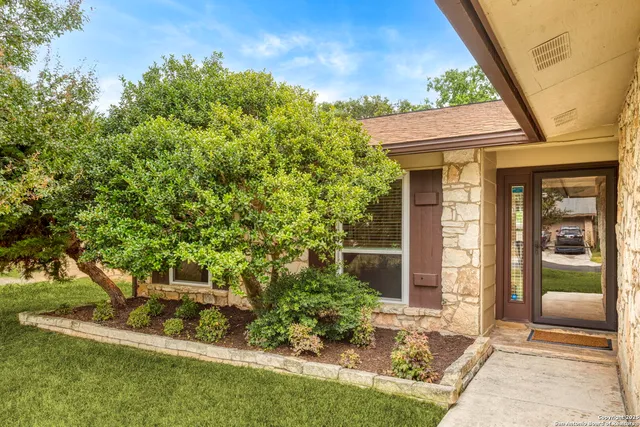 $309,990 | 5334 Walnut Vista Drive, San Antonio, TX 78247