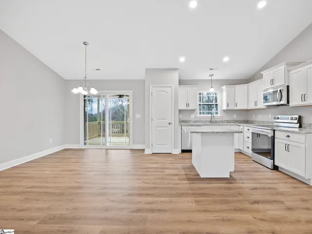 $325,000 | 351 Little Mountain Circle, Inman, SC 29349