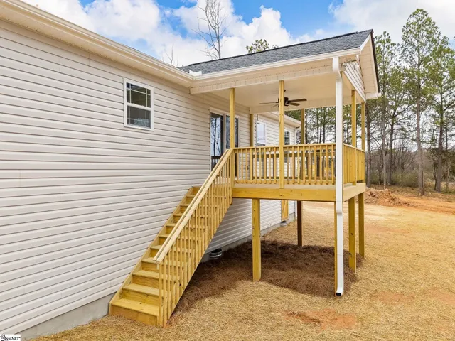 $325,000 | 351 Little Mountain Circle, Inman, SC 29349