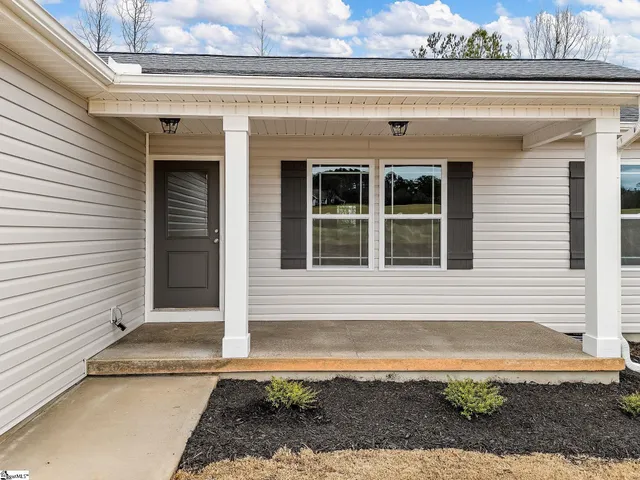 $325,000 | 351 Little Mountain Circle, Inman, SC 29349