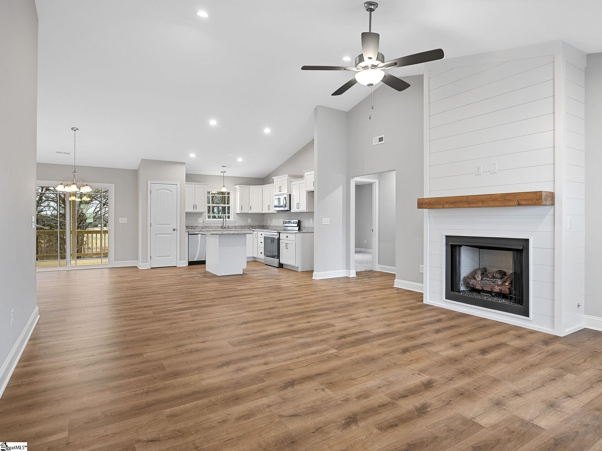 351 Little Mountain Circle Inman, SC 29349 - Photo 6 of 36