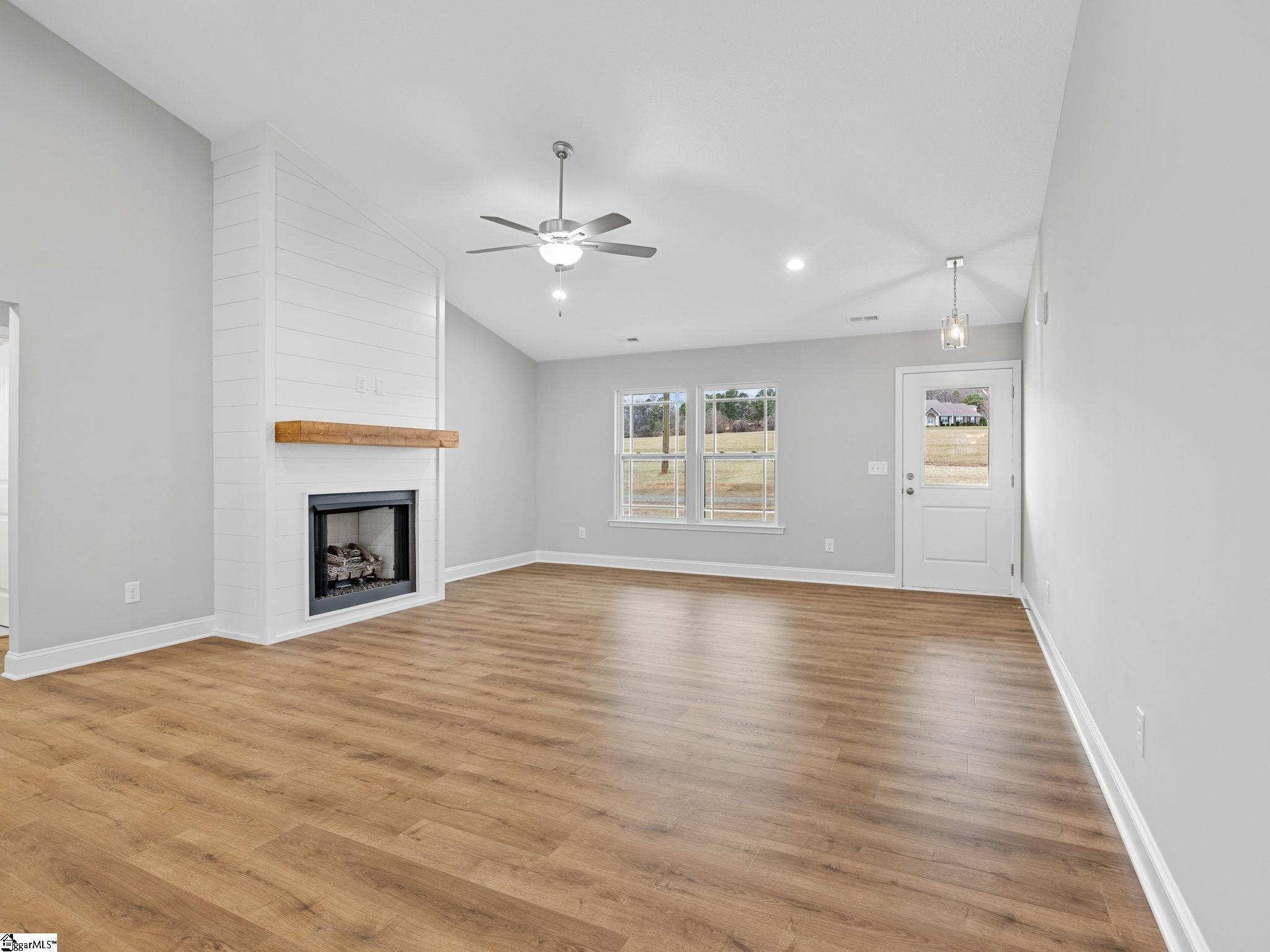 351 Little Mountain Circle Inman, SC 29349 - Photo 8 of 36