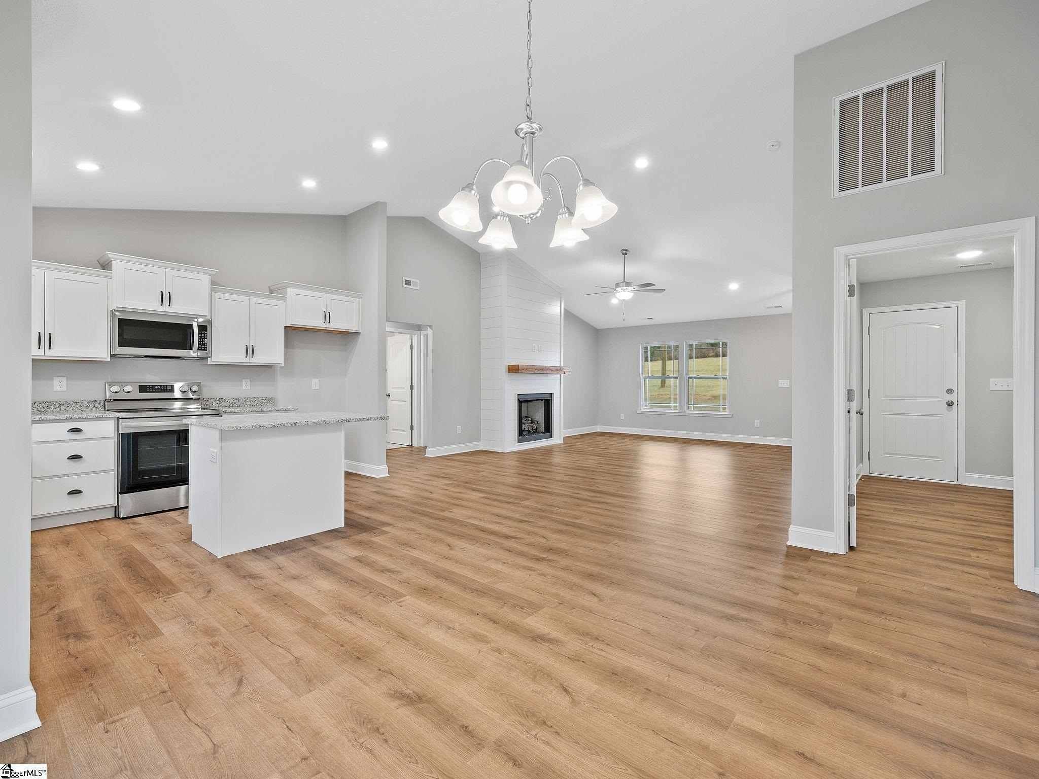 351 Little Mountain Circle Inman, SC 29349 - Photo 10 of 36