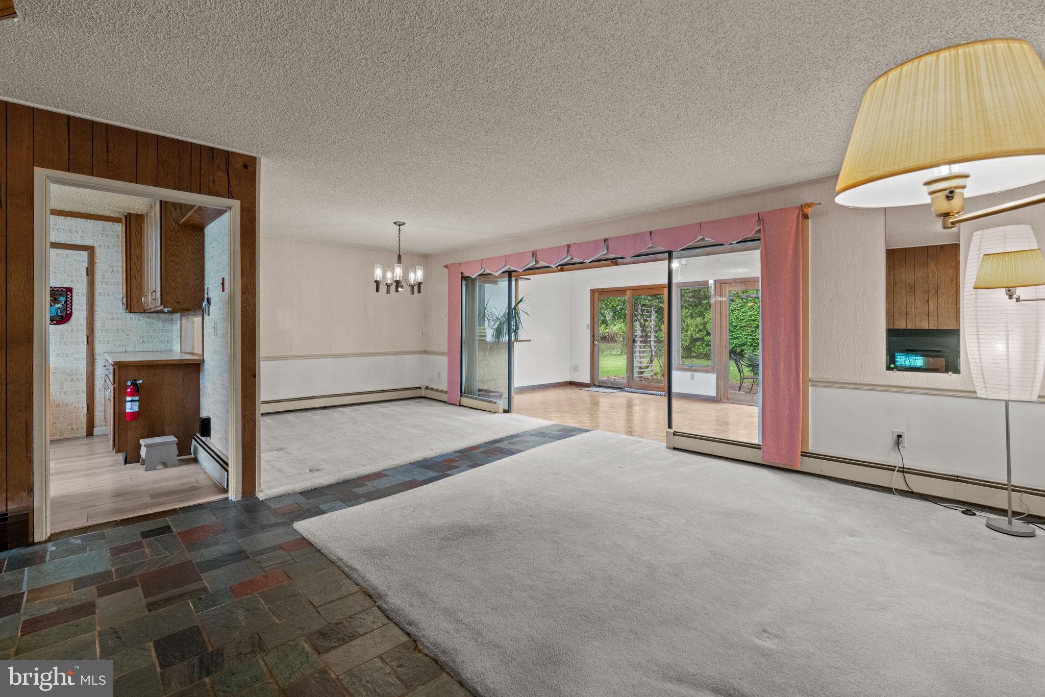 20 Hollow Road Levittown, PA 19056 - Photo 6 of 34 Gallery Image 6