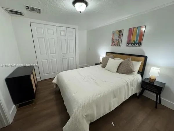 $4,900 | 2354 Northwest 93rd Terrace, Miami, FL 33147