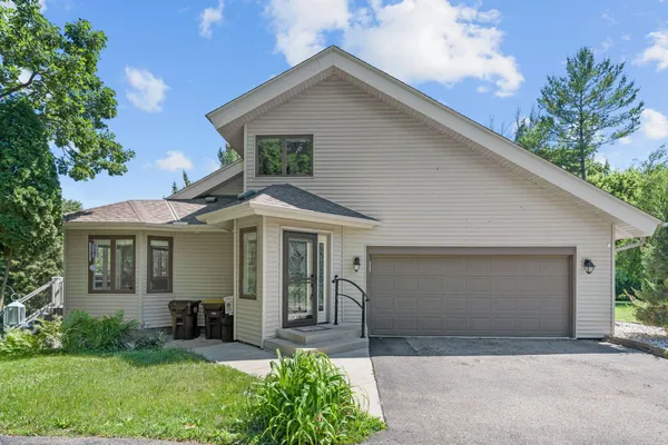$650,000 | 4131 Eau Claire Trail Northeast, Prior Lake, MN 55372