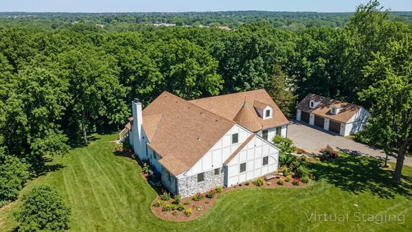 $1,399,000 | 674 Plum Tree Road, Barrington Hills, IL 60010