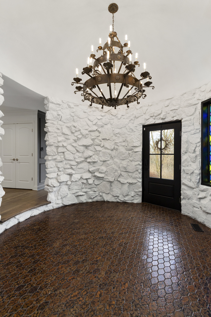 674 Plum Tree Road Barrington Hills, IL 60010 - Photo 7 of 66