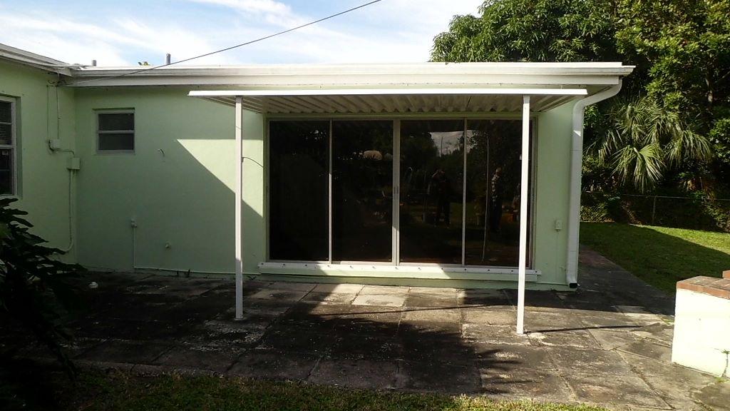 350 West 29th Street Riviera Beach, FL 33404 - Photo 17 of 20 Open Patio